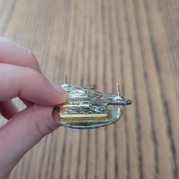 Disney Pin - Picture 4 of 4